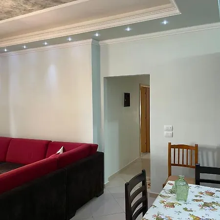Denisi Sarandë